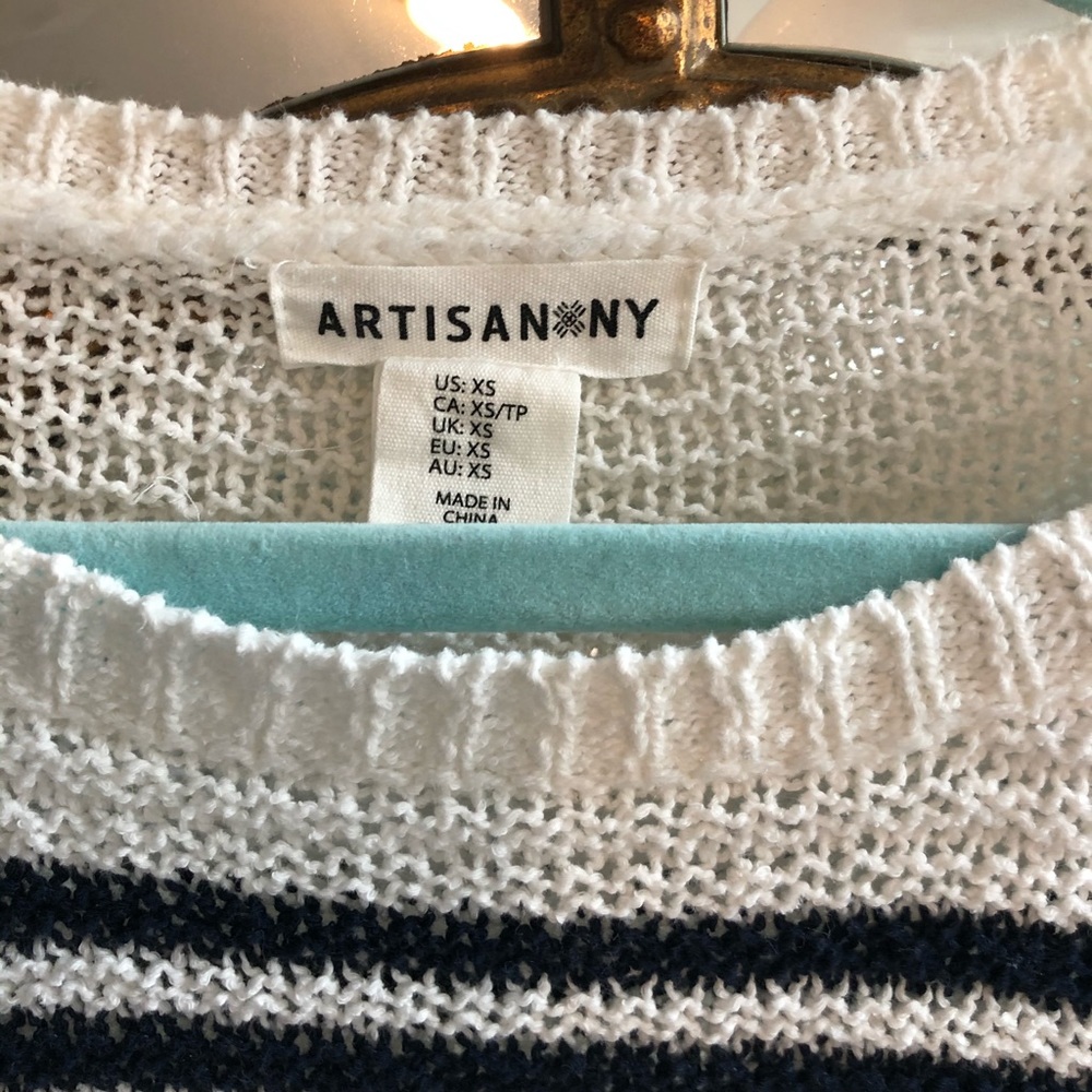Light sweater - Picture 2 of 2